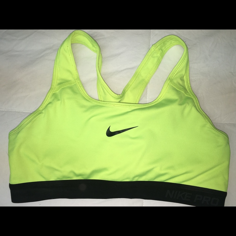 Nike sports bra; medium